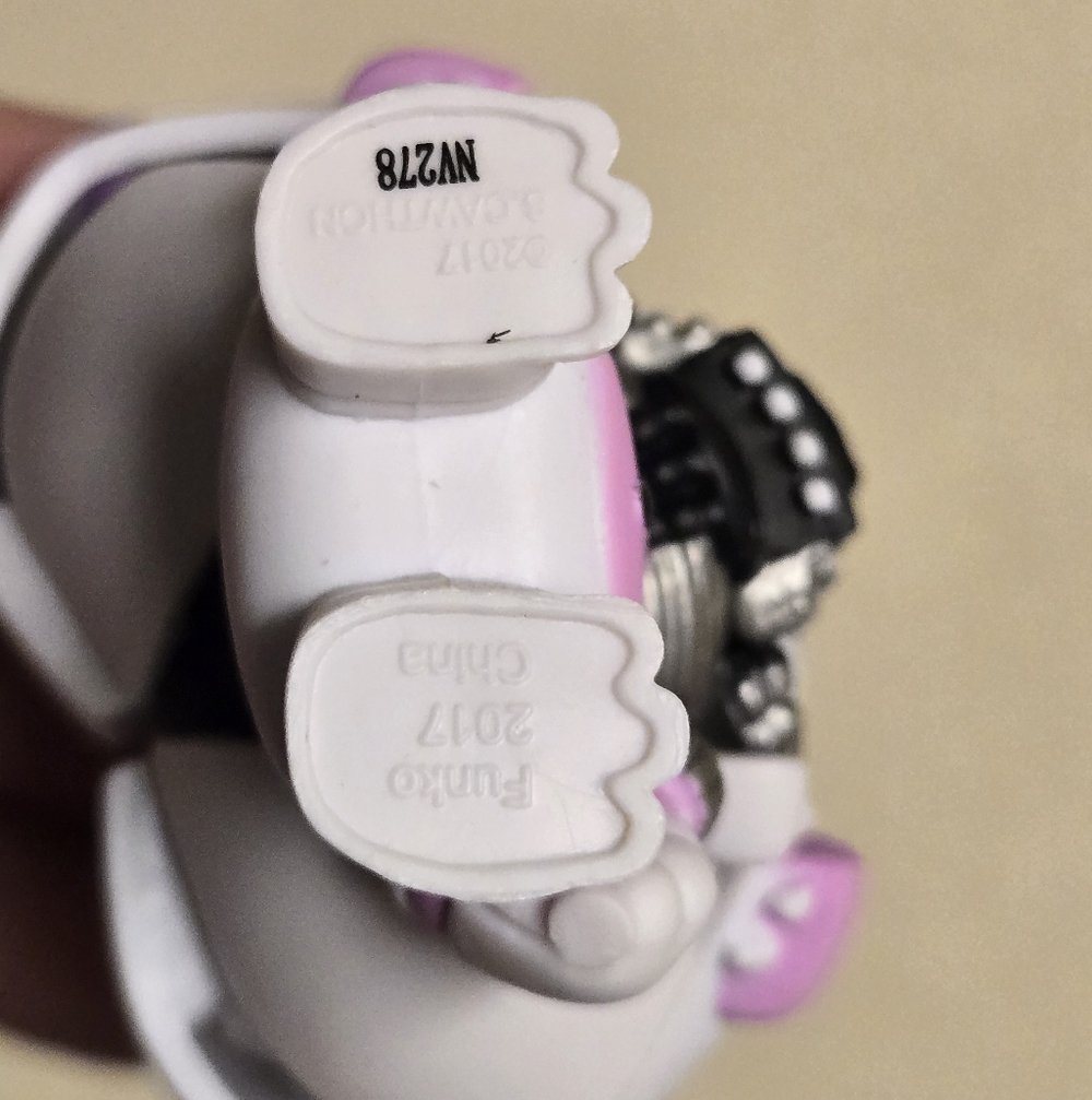 Five Nights at Freddy's Mystery Mini Jumpscare Funtime Freddy 1/12 (Exclusive) - Picture 2 of 7